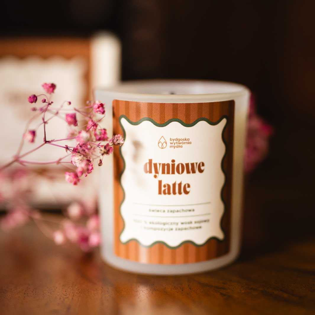 Świeca sojowa na jesień pumpkin spice latte